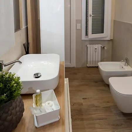 Dante 20 Balcony E Wi-fi Apartmán *