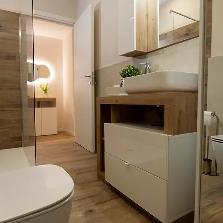 Dante 20 Balcony E Wi-fi Apartmán *